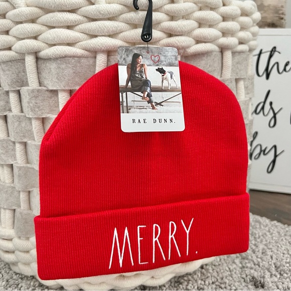 Rae Dunn MERRY Xmas Red Knit Beanie Hat Christmas Toque NWT - Picture 1 of 9